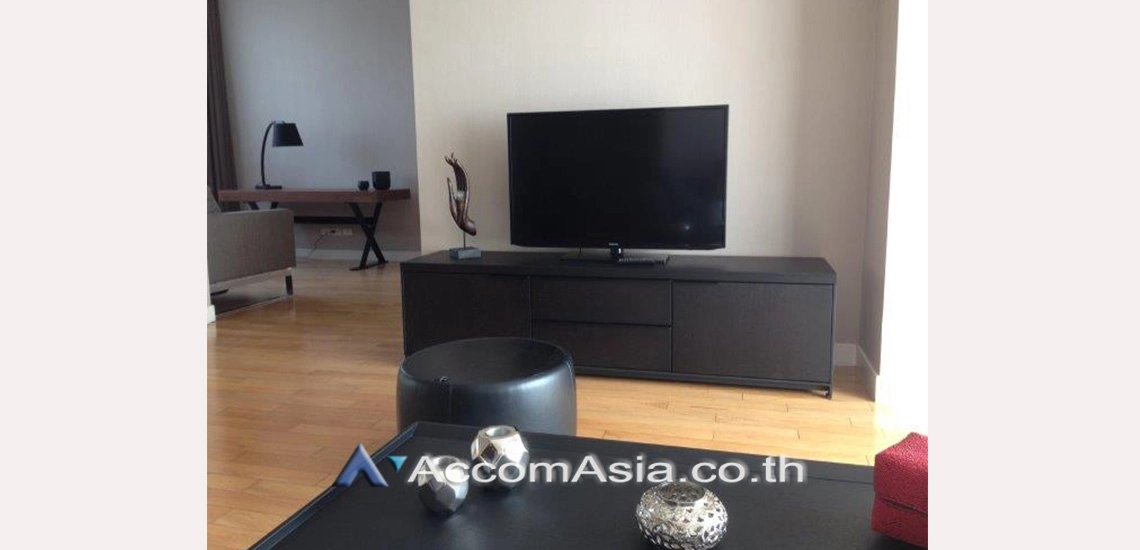 unit 2 Bedrooms  Condominium For Rent in Sukhumvit, Bangkok  near BTS Asok - MRT Sukhumvit (AA30382)
