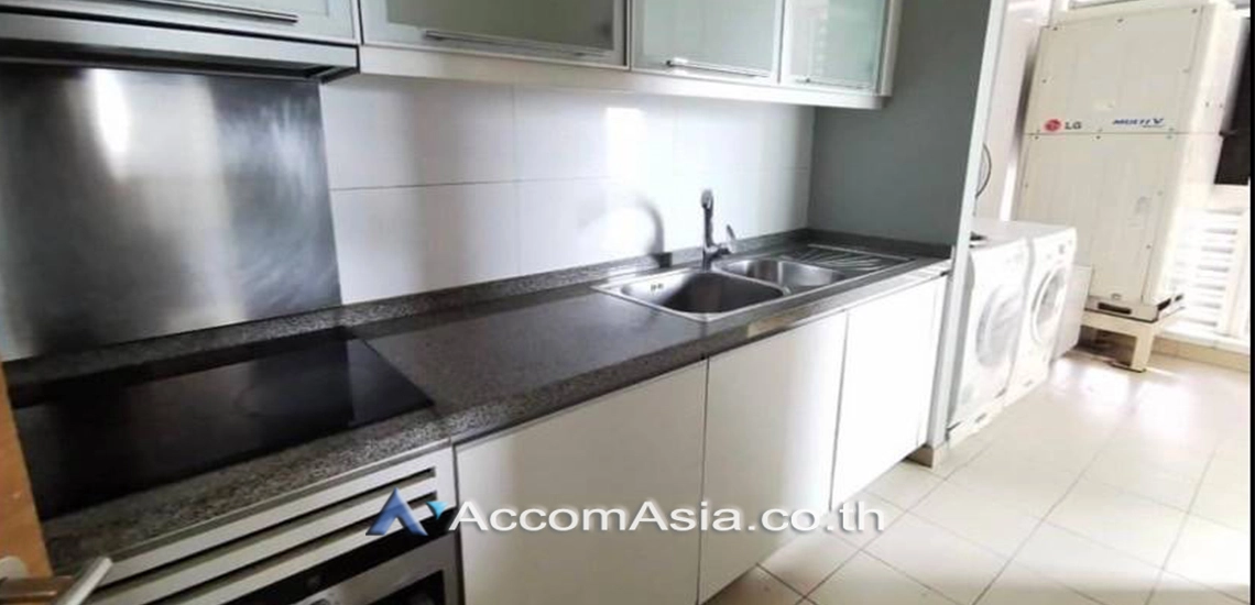 unit 3 Bedrooms  Condominium For Rent in Sukhumvit, Bangkok  near BTS Asok - MRT Sukhumvit (AA30384)