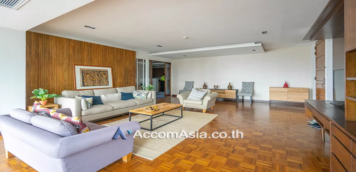 Fully Furnished, Pet friendly |  Baan Yen Akard Condominium  3 Bedroom for Rent MRT Khlong Toei in Sathorn Bangkok