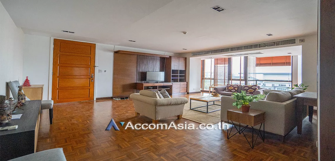 Fully Furnished, Pet friendly |  3 Bedrooms  Condominium For Rent in Sathorn, Bangkok  near MRT Khlong Toei (AA30388)