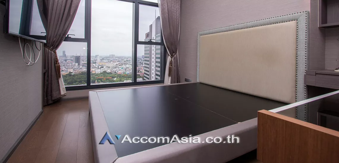 11  3 br Condominium For Rent in Silom ,Bangkok BTS Surasak at The Diplomat Sathorn AA30389