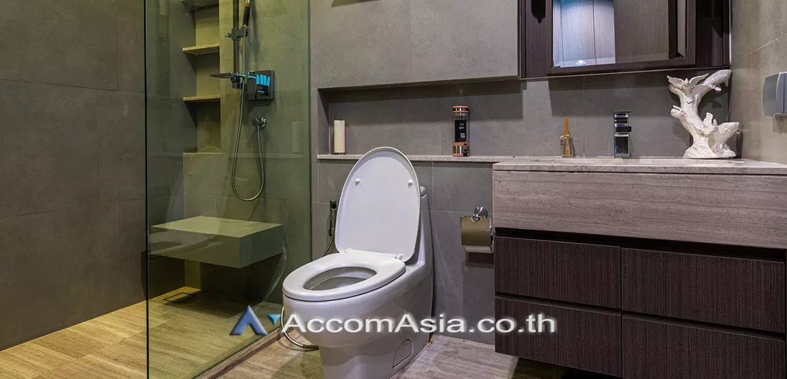 19  3 br Condominium For Rent in Silom ,Bangkok BTS Surasak at The Diplomat Sathorn AA30389
