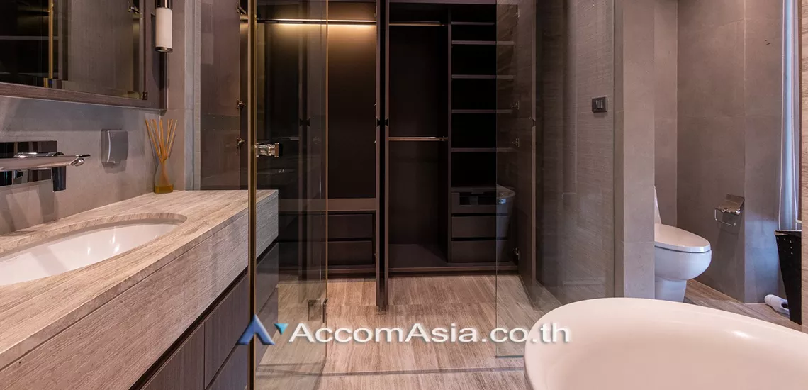 17  3 br Condominium For Rent in Silom ,Bangkok BTS Surasak at The Diplomat Sathorn AA30389