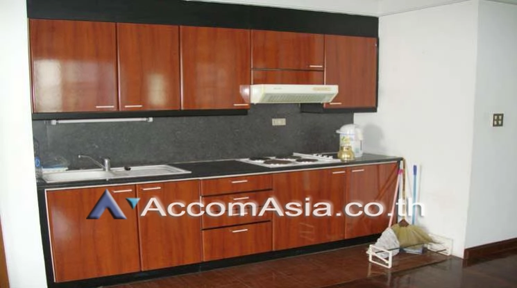 unit 2 Bedrooms  Condominium For Rent in Sukhumvit, Bangkok  near BTS Asok - MRT Sukhumvit (24491)