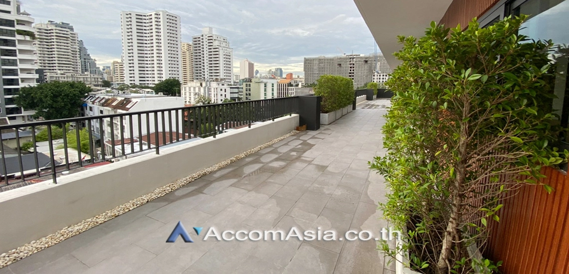 unitHuge Terrace, Penthouse | Bright renovated apartment with modern kitchen and garden view (AA30401)
