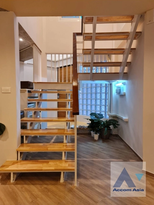 5  3 br Townhouse For Rent in Sukhumvit ,Bangkok BTS Phra khanong AA30404