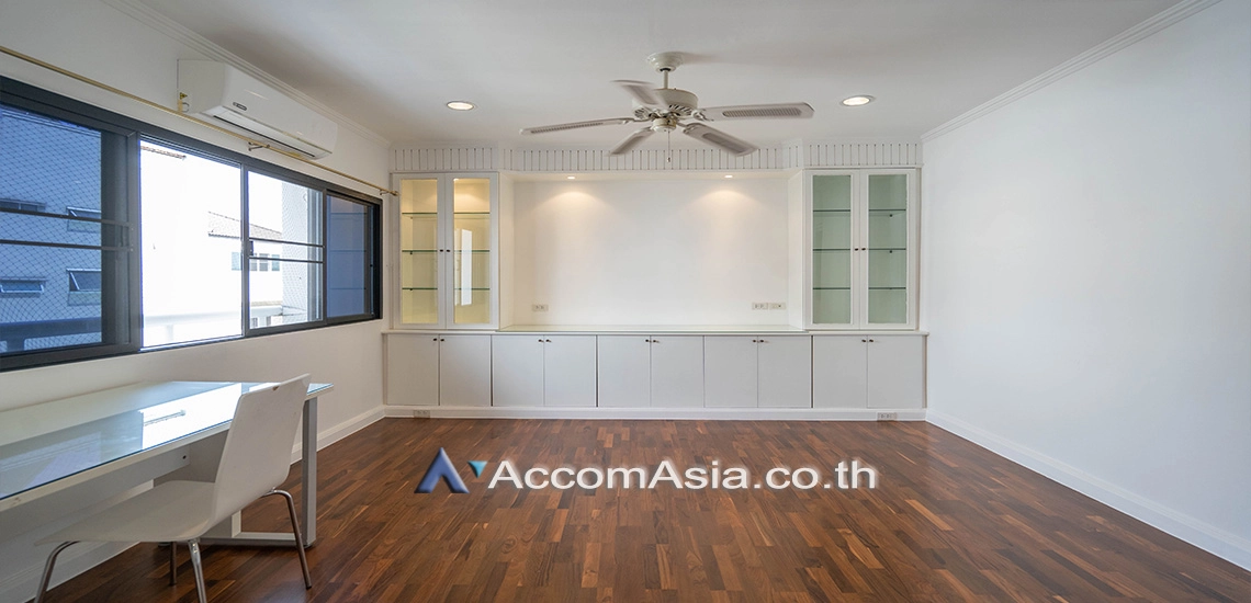 8  4 br Townhouse For Rent in Sukhumvit ,Bangkok BTS Ekkamai at Lotus Point Ekkamai AA30412