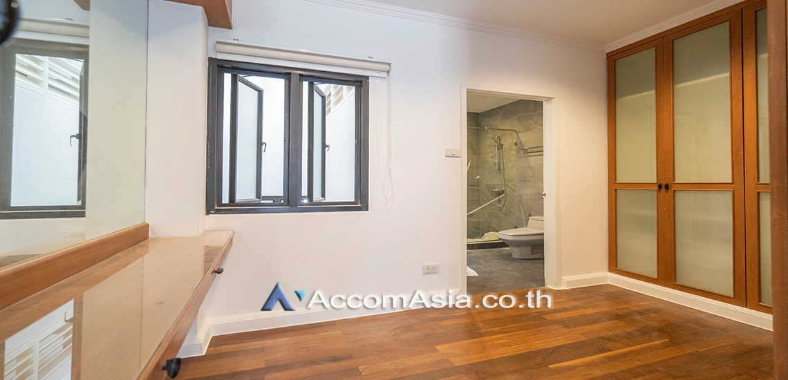 9  4 br Townhouse For Rent in Sukhumvit ,Bangkok BTS Ekkamai at Lotus Point Ekkamai AA30412