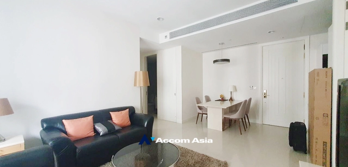 unit 2 Bedrooms  Condominium For Rent & Sale in Ploenchit, Bangkok  near BTS Chitlom (AA30417)