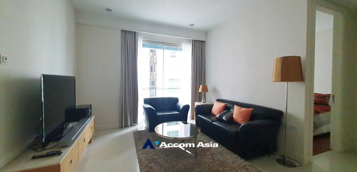 unit 2 Bedrooms  Condominium For Rent & Sale in Ploenchit, Bangkok  near BTS Chitlom (AA30417)