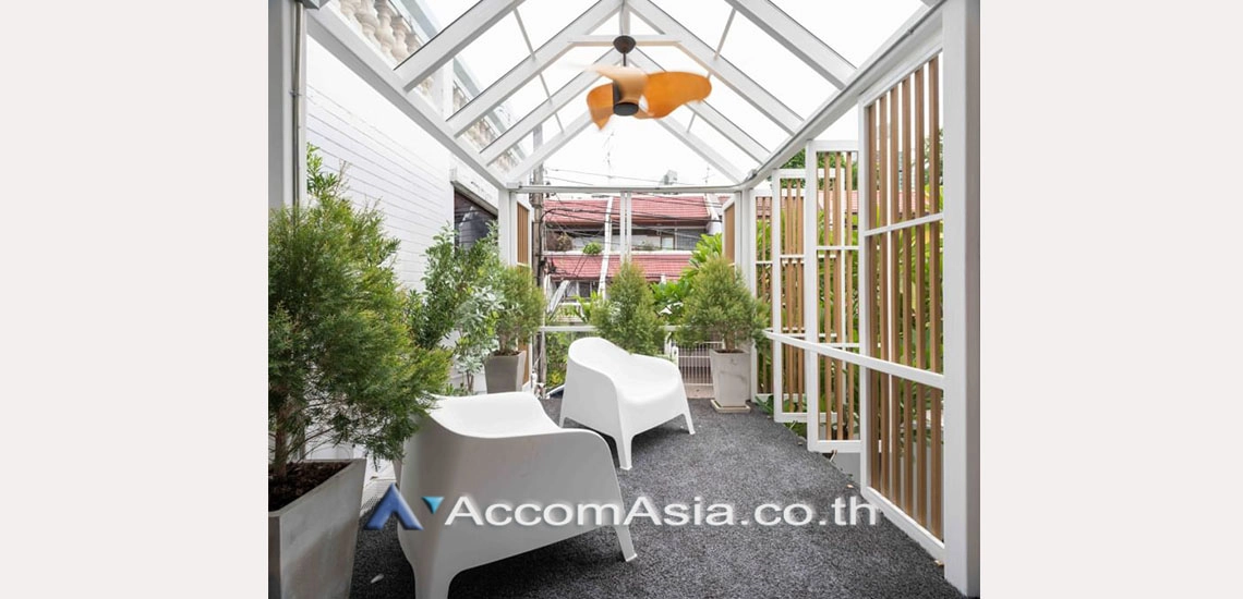 unitGarden View, Home Office, Big Balcony |  5 Bedrooms  House For Rent in Sukhumvit, Bangkok  near BTS Ekkamai (AA30419)