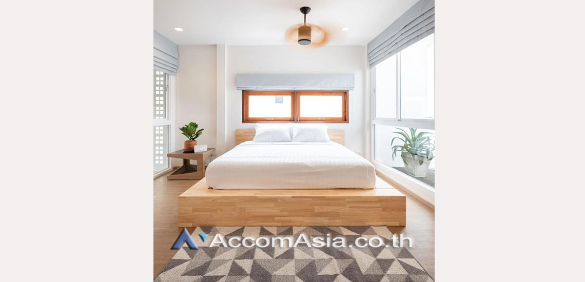 9  5 br House For Rent in Sukhumvit ,Bangkok BTS Ekkamai AA30419