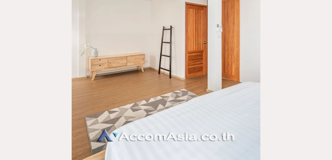 11  5 br House For Rent in Sukhumvit ,Bangkok BTS Ekkamai AA30419