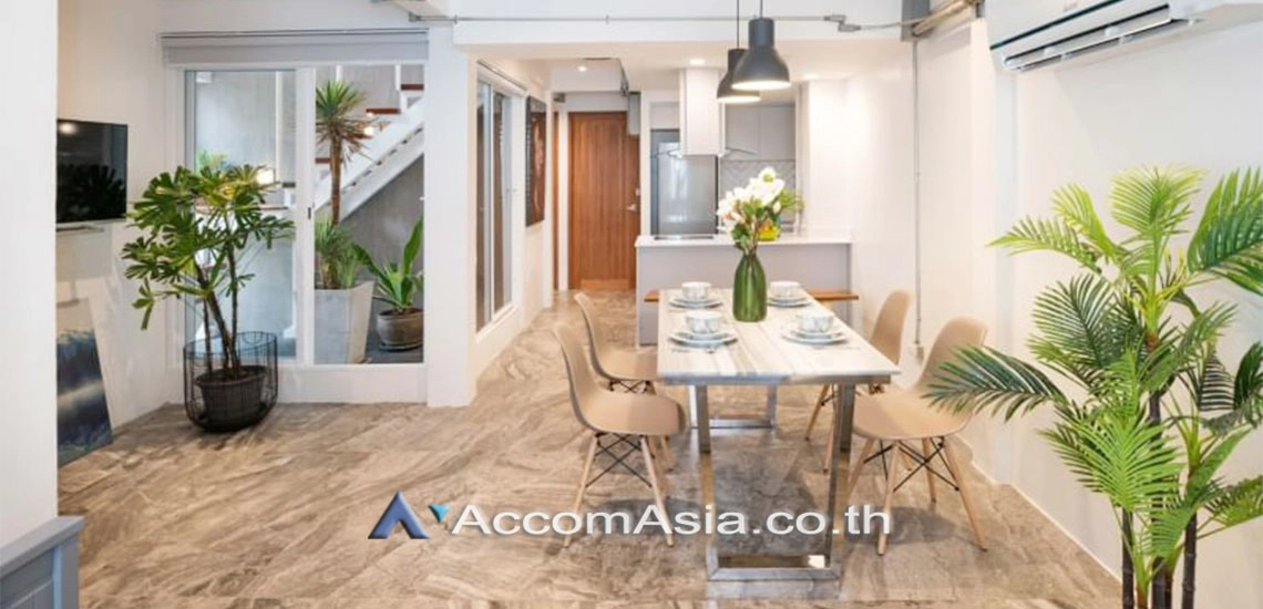 unitGarden View, Home Office, Big Balcony |  5 Bedrooms  House For Rent in Sukhumvit, Bangkok  near BTS Ekkamai (AA30419)