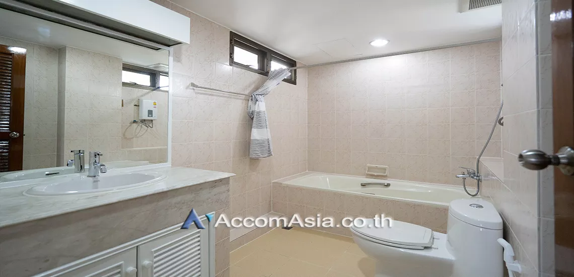 9  3 br Apartment For Rent in Sukhumvit ,Bangkok BTS Thong Lo at Charming apartment AA30422