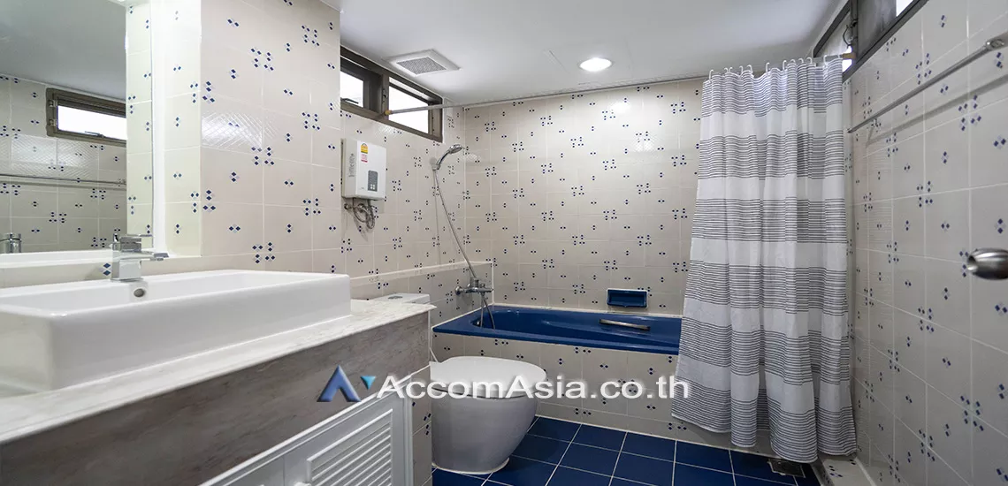 10  3 br Apartment For Rent in Sukhumvit ,Bangkok BTS Thong Lo at Charming apartment AA30422