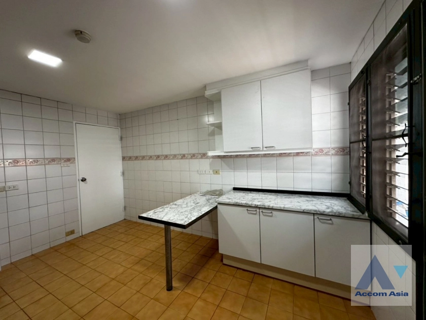 6  2 br Apartment for rent and sale in Sukhumvit ,Bangkok BTS Nana - MRT Sukhumvit at Private Environment Space AA30430