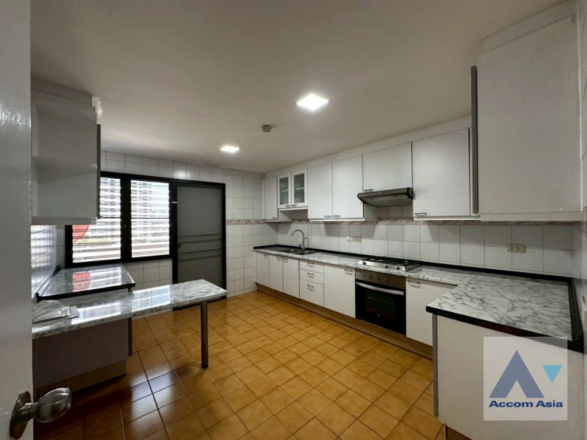 5  2 br Apartment for rent and sale in Sukhumvit ,Bangkok BTS Nana - MRT Sukhumvit at Private Environment Space AA30430