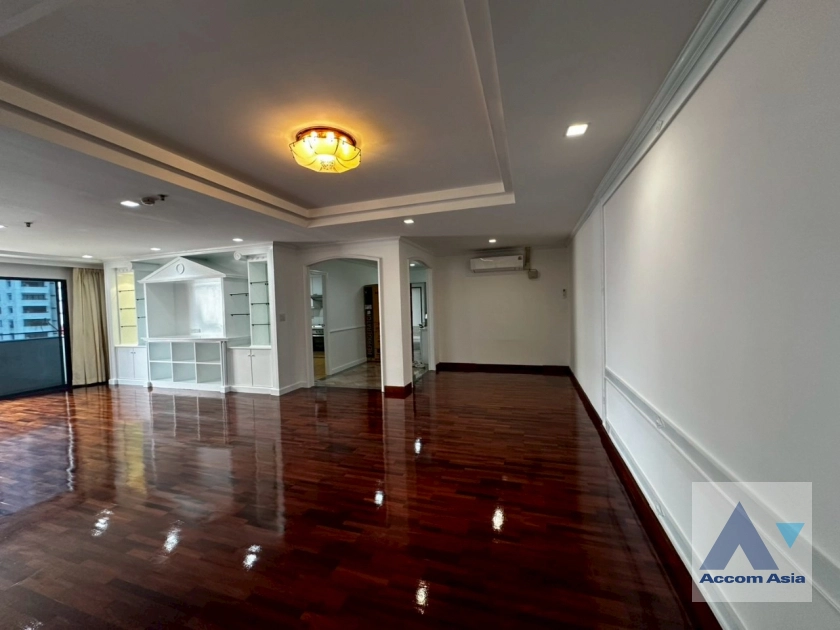 unitPet friendly |  2 Bedrooms  Apartment For Rent & Sale in Sukhumvit, Bangkok  near BTS Nana - MRT Sukhumvit (AA30430)