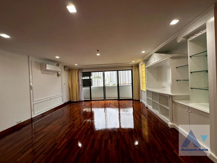 Pet friendly |  Private Environment Space Apartment  2 Bedroom for Sale & Rent MRT Sukhumvit in Sukhumvit Bangkok