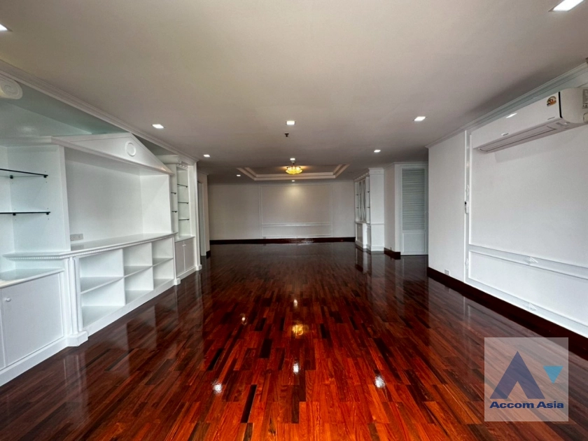 unitPet friendly |  2 Bedrooms  Apartment For Rent & Sale in Sukhumvit, Bangkok  near BTS Nana - MRT Sukhumvit (AA30430)