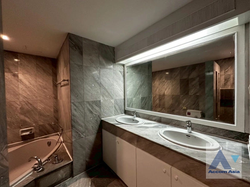 20  2 br Apartment for rent and sale in Sukhumvit ,Bangkok BTS Nana - MRT Sukhumvit at Private Environment Space AA30430