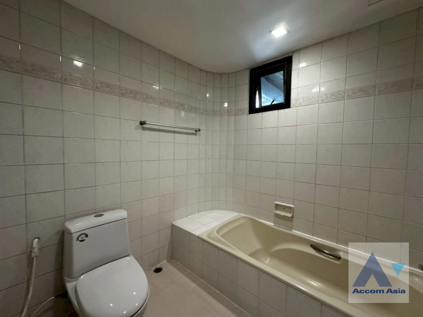 24  2 br Apartment for rent and sale in Sukhumvit ,Bangkok BTS Nana - MRT Sukhumvit at Private Environment Space AA30430
