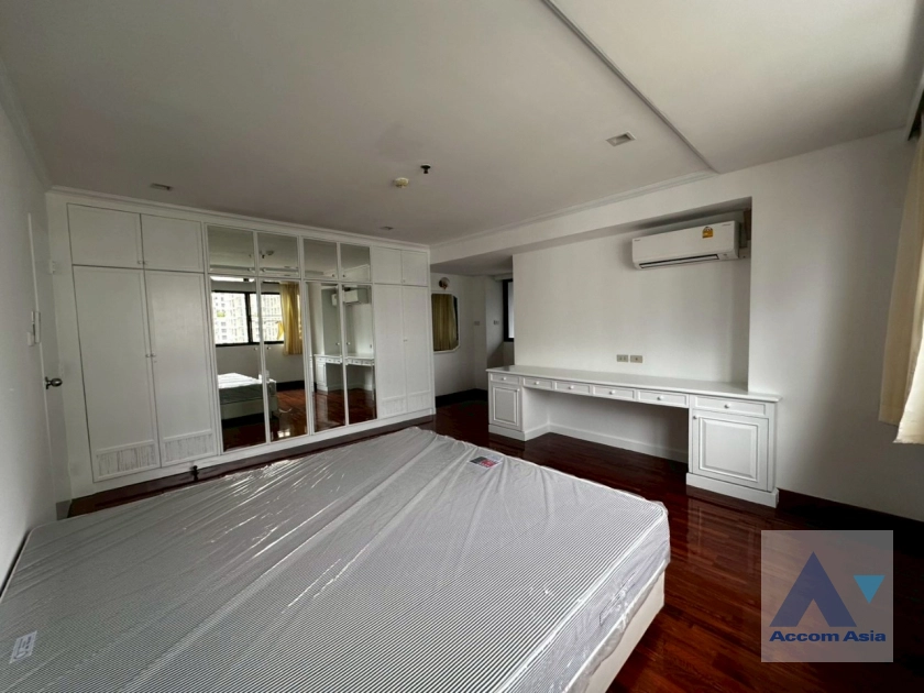 12  2 br Apartment for rent and sale in Sukhumvit ,Bangkok BTS Nana - MRT Sukhumvit at Private Environment Space AA30430