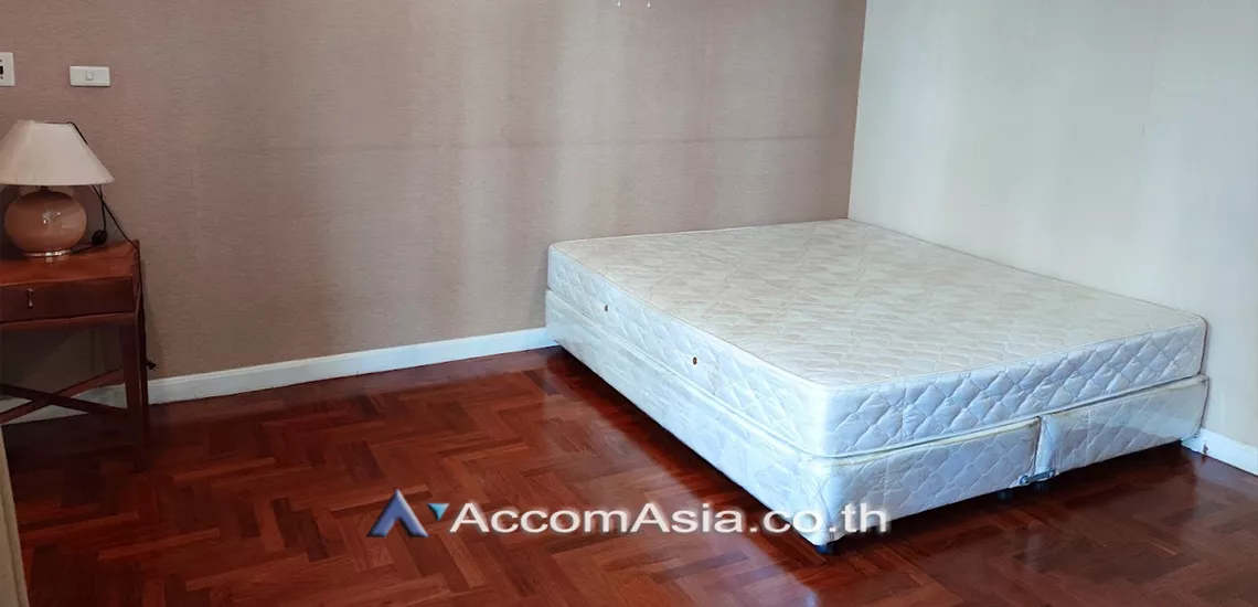 4  2 br Apartment For Rent in Sathorn ,Bangkok MRT Khlong Toei at Low rise Building AA30435