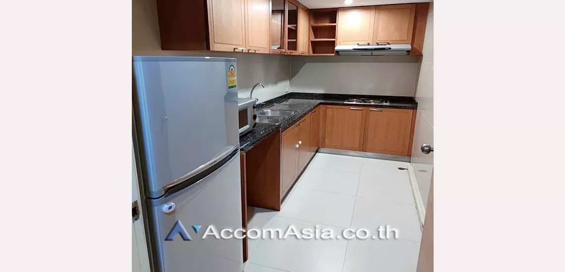 9  2 br Apartment For Rent in Sathorn ,Bangkok MRT Khlong Toei at Low rise Building AA30435