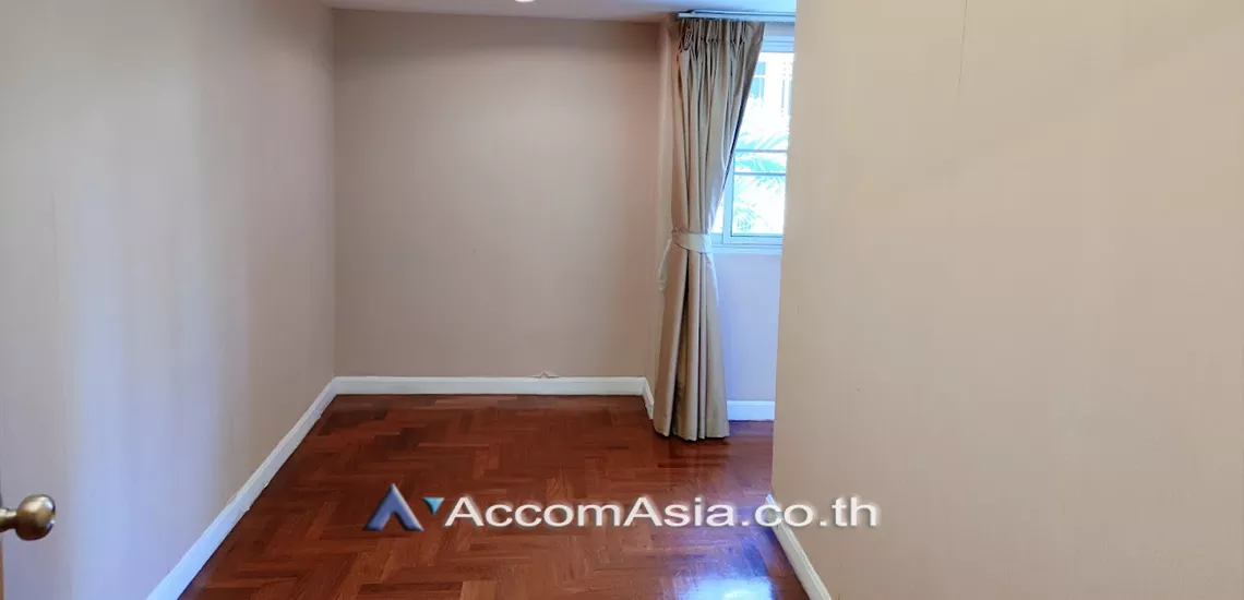7  2 br Apartment For Rent in Sathorn ,Bangkok MRT Khlong Toei at Low rise Building AA30435