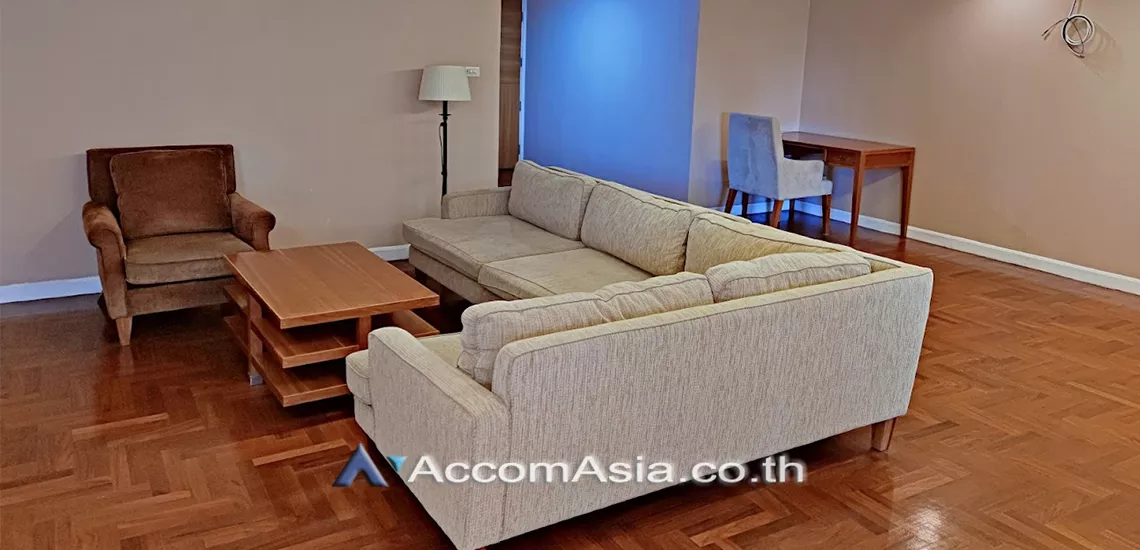  Low rise Building Apartment  2 Bedroom for Rent MRT Khlong Toei in Sathorn Bangkok