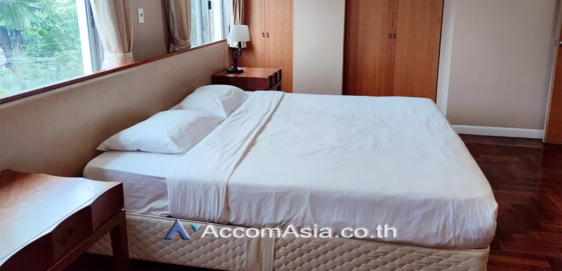 7  2 br Apartment For Rent in Sathorn ,Bangkok MRT Khlong Toei at Low rise Building AA30436