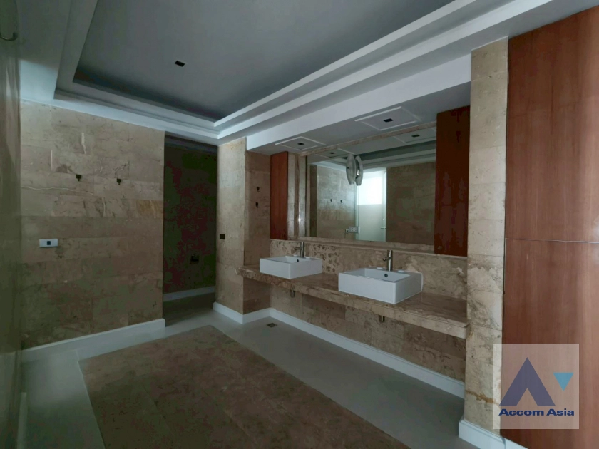 11  2 br Condominium for rent and sale in Sukhumvit ,Bangkok BTS Asok - MRT Sukhumvit at The Lakes AA30441