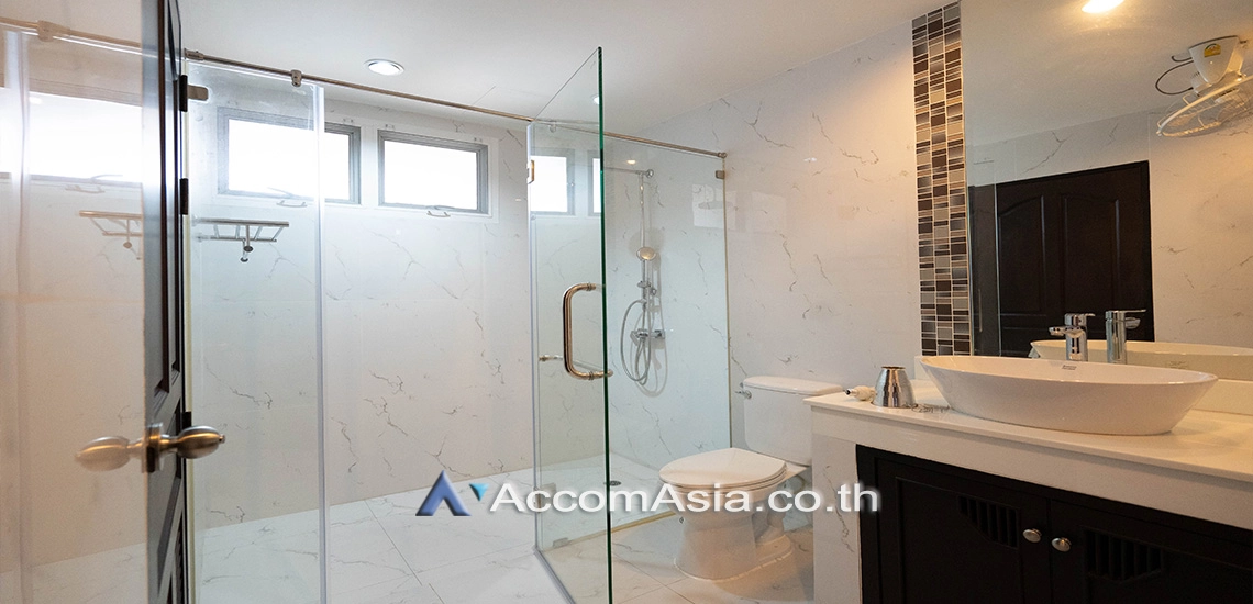 12  4 br Apartment For Rent in Sukhumvit ,Bangkok BTS Asok - MRT Sukhumvit at Perfect for family AA30443