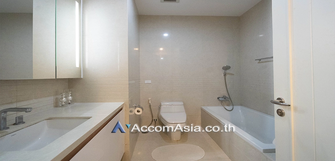 8  2 br Condominium For Sale in Ploenchit ,Bangkok BTS Chitlom at Q Langsuan  AA30444