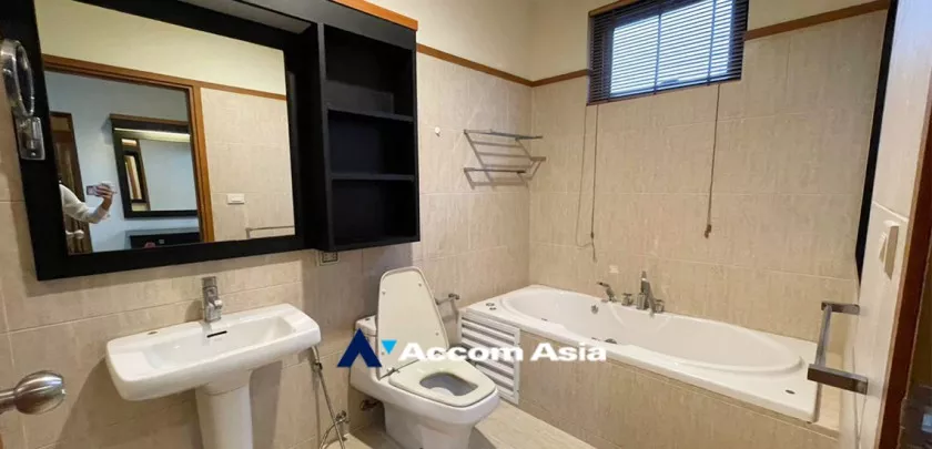12  2 br Apartment For Rent in Phaholyothin ,Bangkok BTS Ari at Contemporary Modern Boutique AA30445