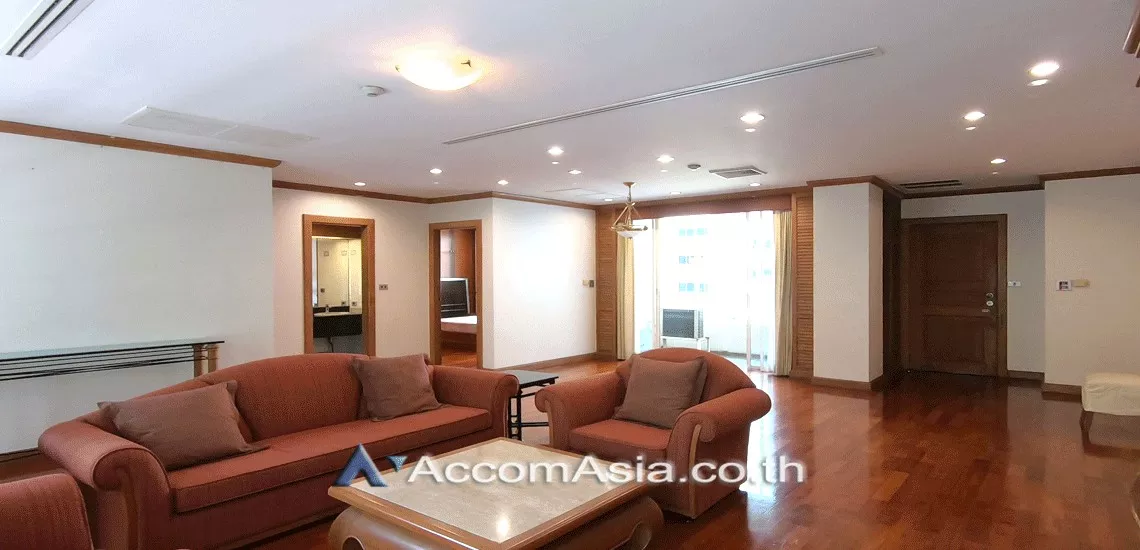 Pet friendly |  2 Bedrooms  Apartment For Rent in Sathorn, Bangkok  near BTS Chong Nonsi (AA30446)