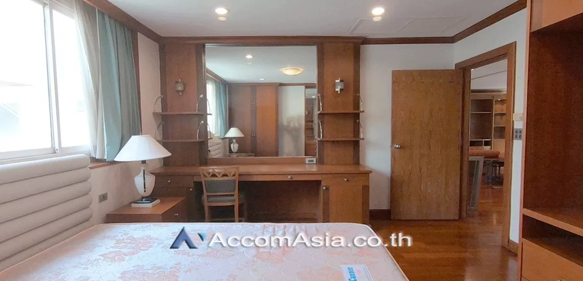 11  2 br Apartment For Rent in Sathorn ,Bangkok BTS Chong Nonsi at Classic Contemporary Style AA30446