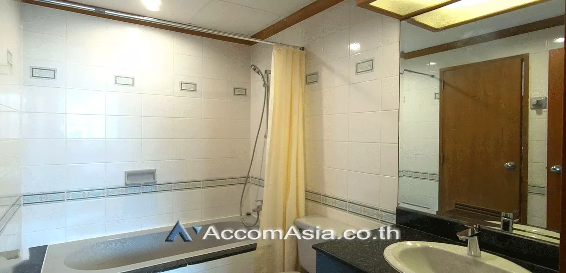 12  2 br Apartment For Rent in Sathorn ,Bangkok BTS Chong Nonsi at Classic Contemporary Style AA30446