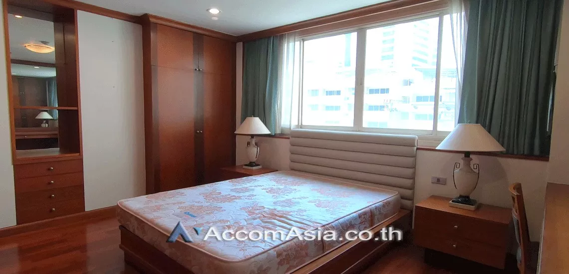10  2 br Apartment For Rent in Sathorn ,Bangkok BTS Chong Nonsi at Classic Contemporary Style AA30446