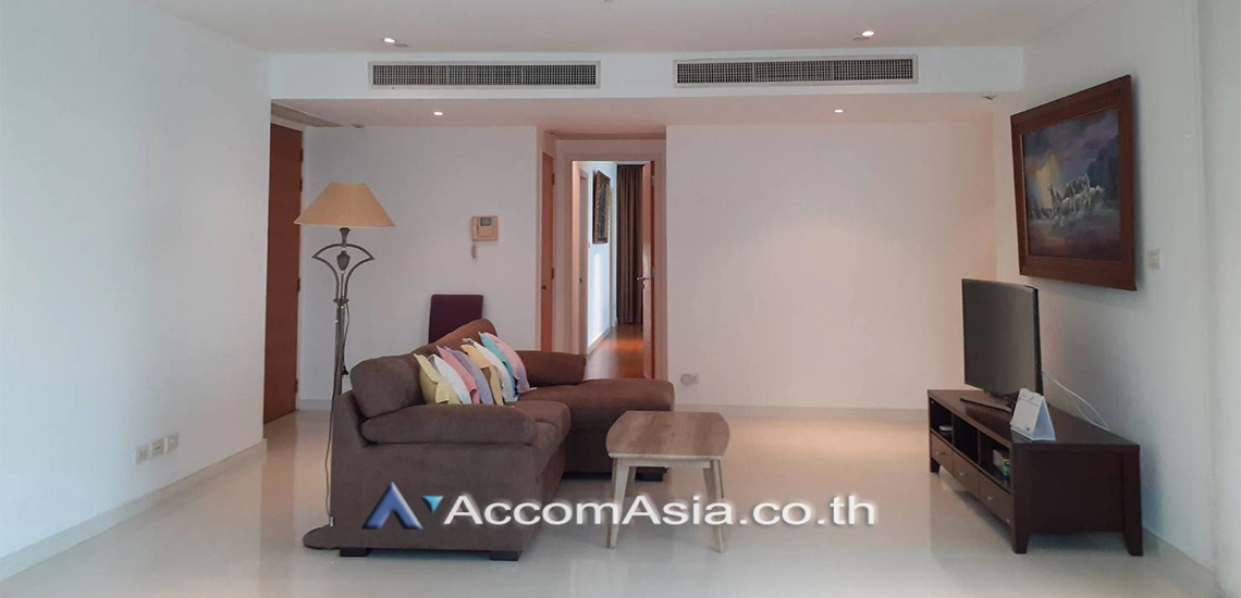 Pet friendly |  Fullerton Sukhumvit Condominium  3 Bedroom for Sale & Rent BTS Ekkamai in Sukhumvit Bangkok