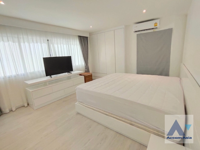 18  2 br Condominium for rent and sale in Silom ,Bangkok BTS Sala Daeng - MRT Silom at Silom Condominium AA30459
