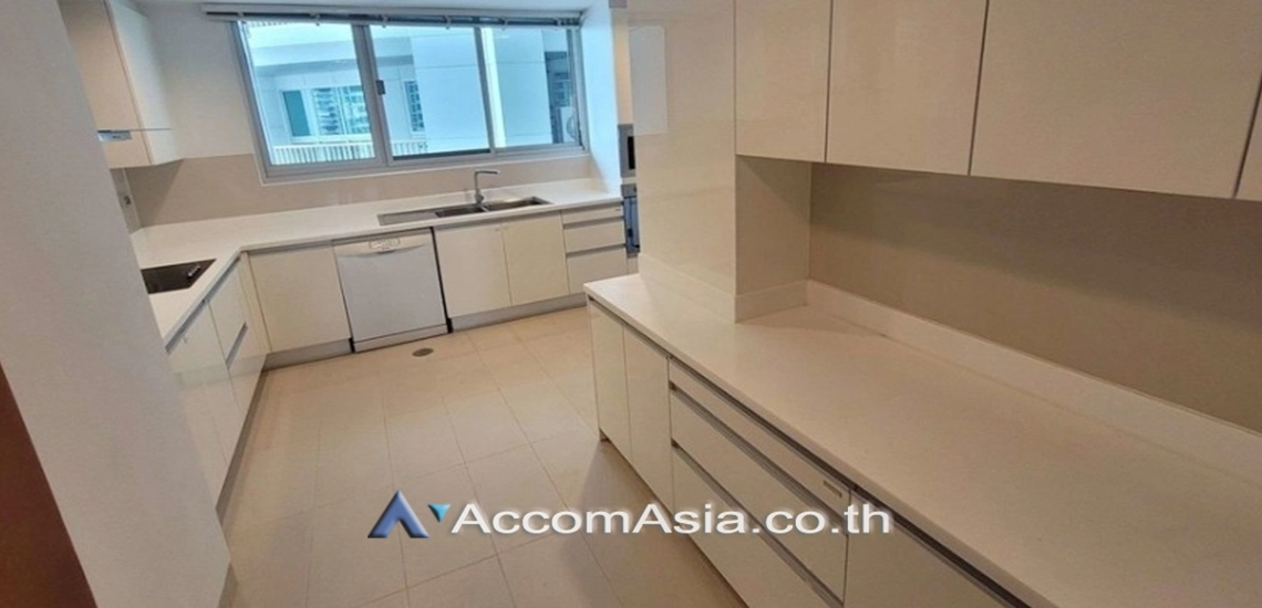 5  3 br Apartment For Rent in Sukhumvit ,Bangkok BTS Asok - MRT Sukhumvit at Spacious Living in Asoke – 220 SQ.M. Up AA30464