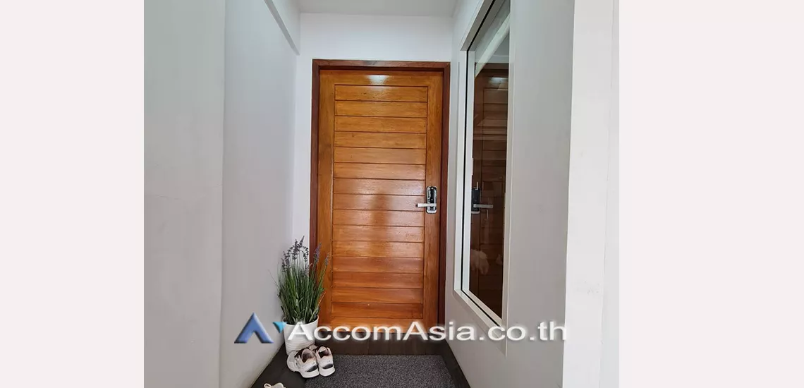 7  2 br House For Rent in Sukhumvit ,Bangkok BTS Phra khanong at Safe and local lifestyle Home AA30470