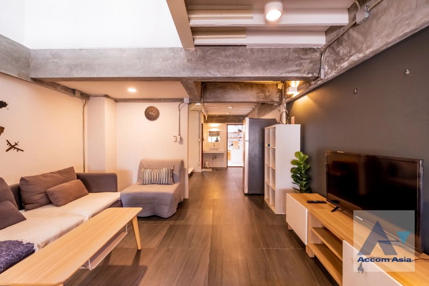 6  2 br Townhouse for rent and sale in Sukhumvit ,Bangkok BTS Phra khanong at Moo Baan Klongtan Nivet AA30470