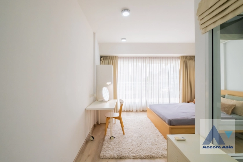 17  2 br Townhouse for rent and sale in Sukhumvit ,Bangkok BTS Phra khanong at Moo Baan Klongtan Nivet AA30470