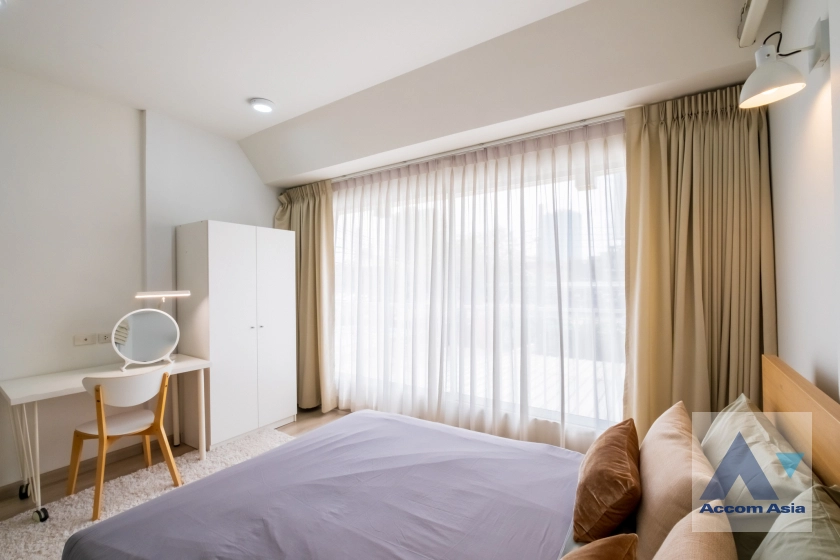 19  2 br Townhouse for rent and sale in Sukhumvit ,Bangkok BTS Phra khanong at Moo Baan Klongtan Nivet AA30470