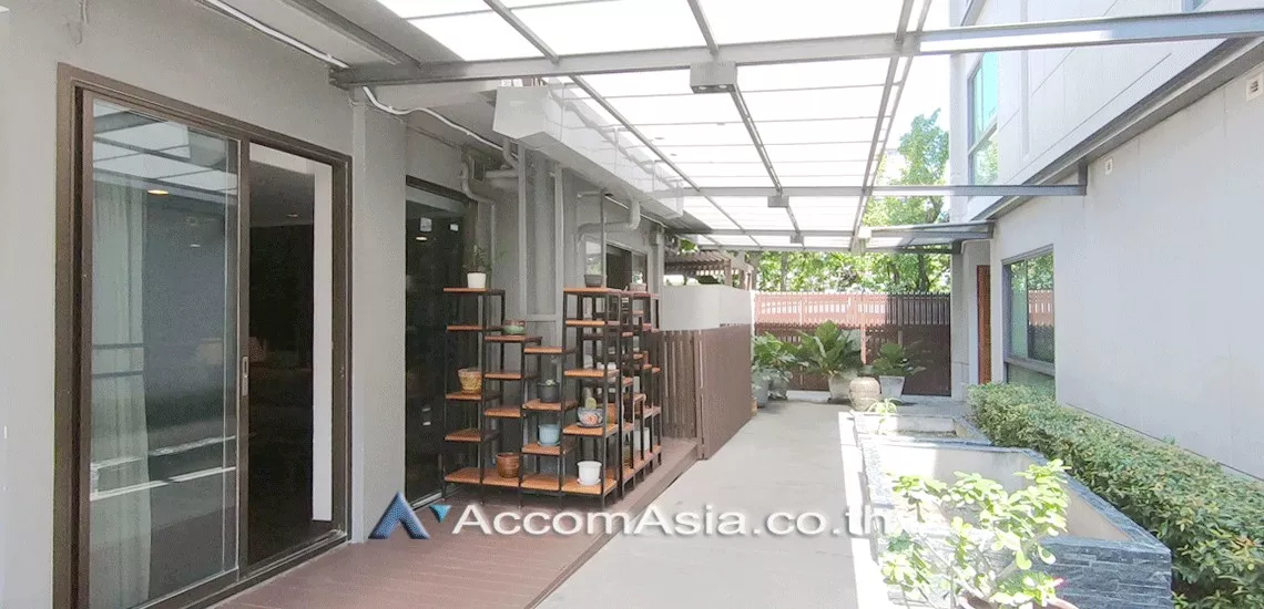 18  2 br Apartment For Rent in Ploenchit ,Bangkok BTS Ploenchit at Step to Lumpini Park AA30471