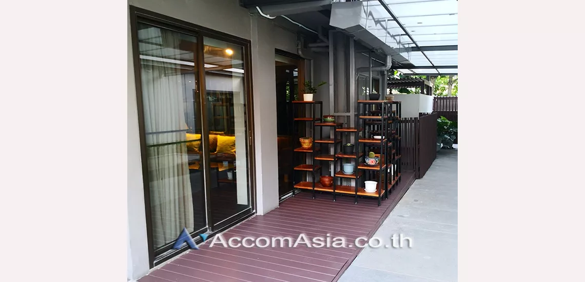 17  2 br Apartment For Rent in Ploenchit ,Bangkok BTS Ploenchit at Step to Lumpini Park AA30471
